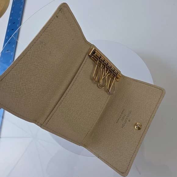 Louis Vuitton Damier Azur 6 Key Card Holder Monogram Gray Beige Cream - Picture 4 of 16